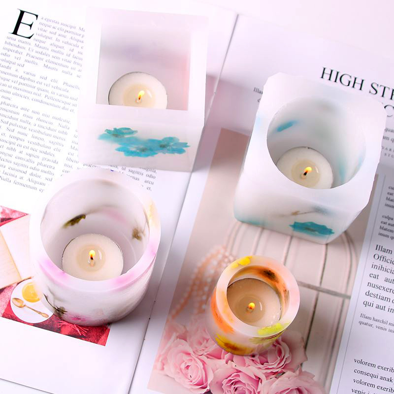 風防付きのワックスカップ型、アクリル製、中空のティライトホル - Candle Lighter のレビューと価格